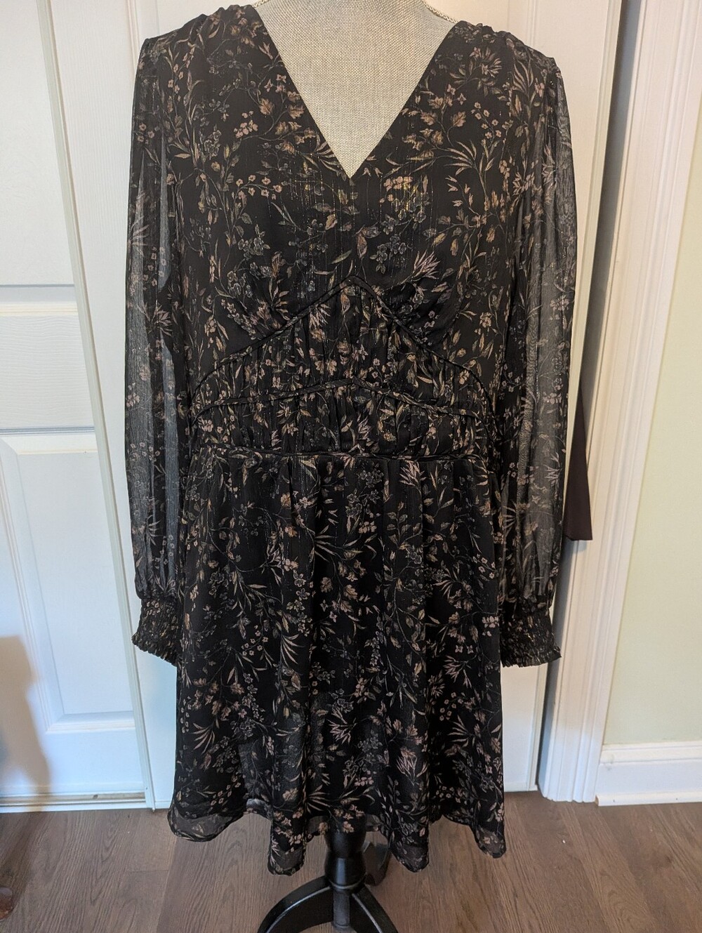 Reitmans Dress - Zip Closure, Metallic Threading Throughout